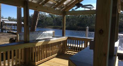 The Presidential Lodge at Steinhatchee Landing