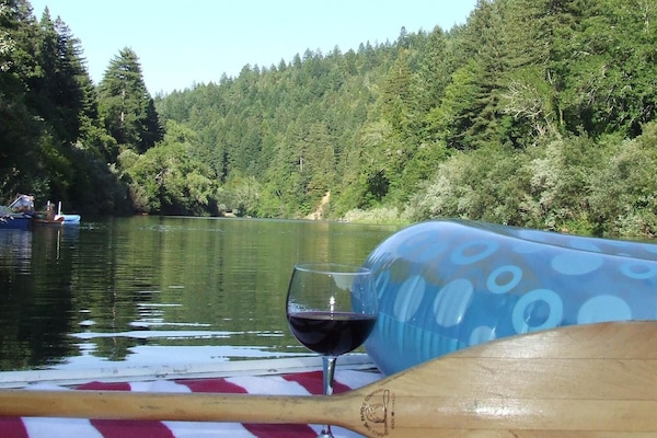 3 habitaciones, tabla de planchar con plancha, cuna de viaje y wifi