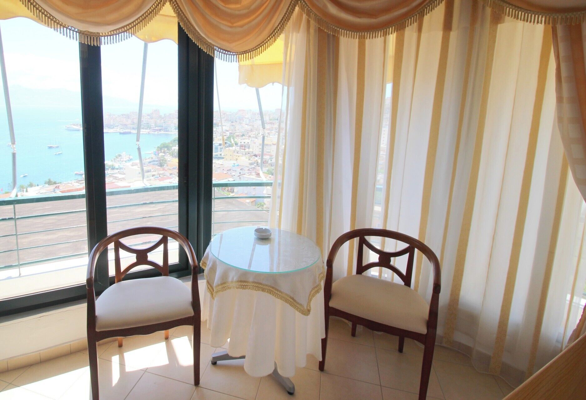 Photo - Olympia Hotel