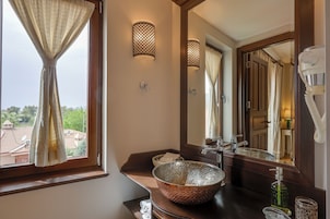 Ducha, cabezal de ducha tipo lluvia, artículos de tocador gratuitos