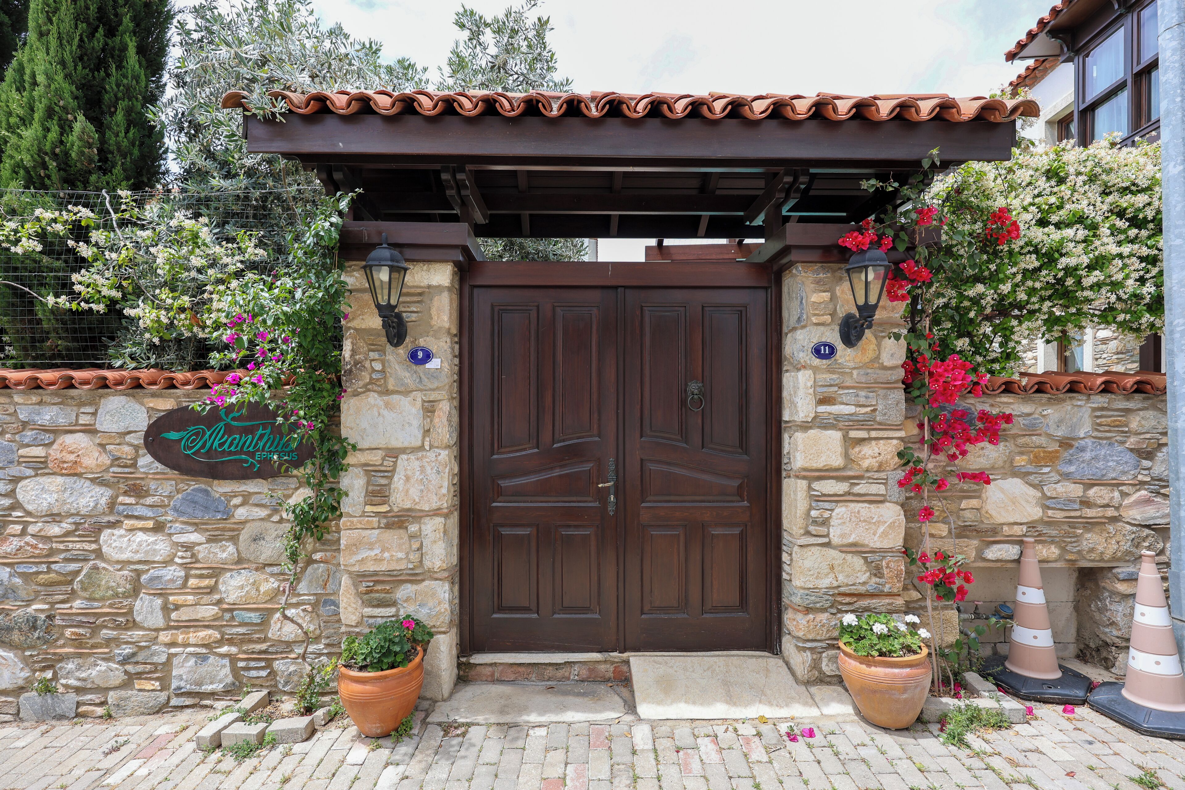 Bagian depan properti