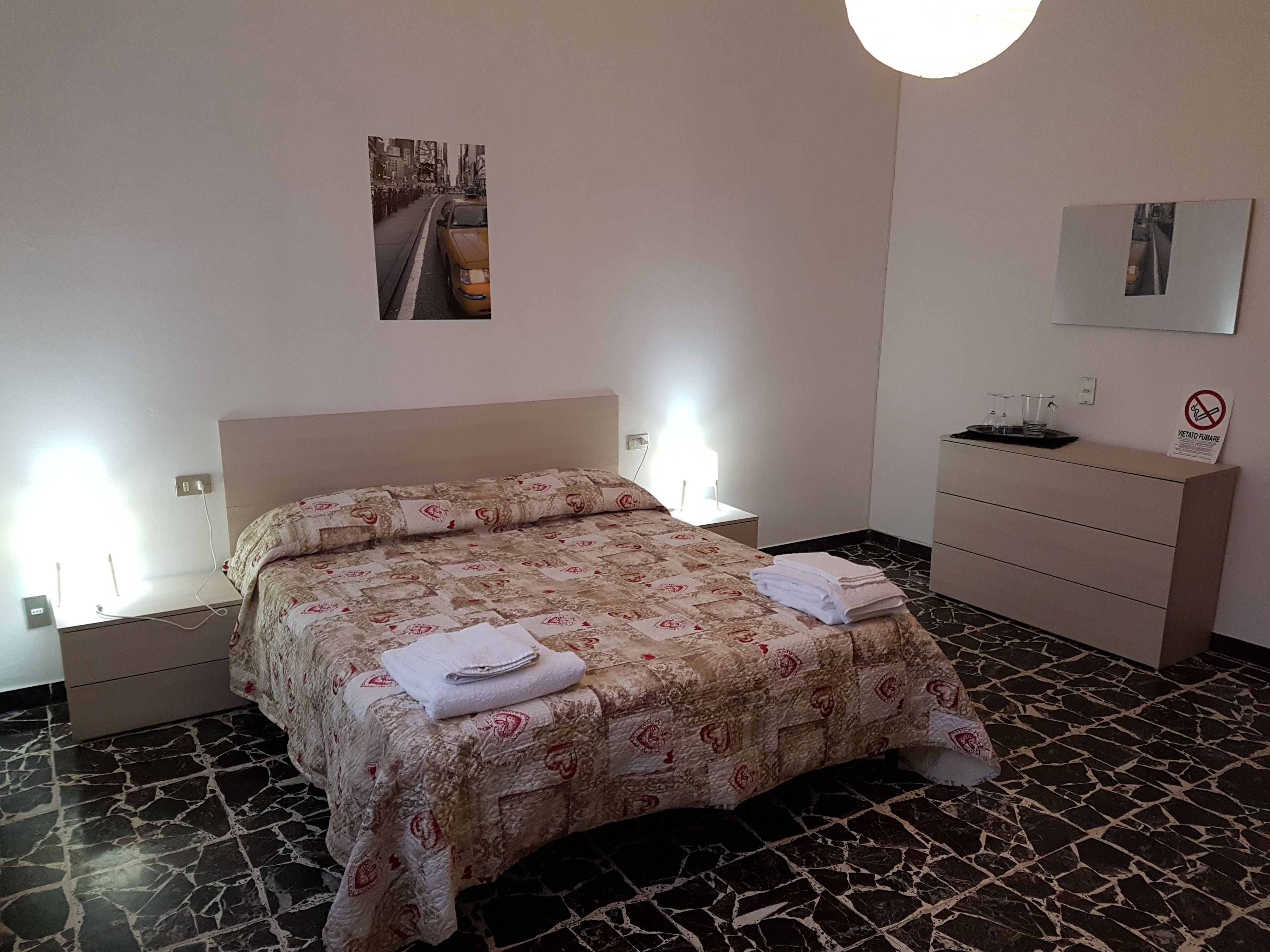 Chambre Double, salle de bains commune