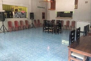 Exterior - Penginapan asidik (Bira)