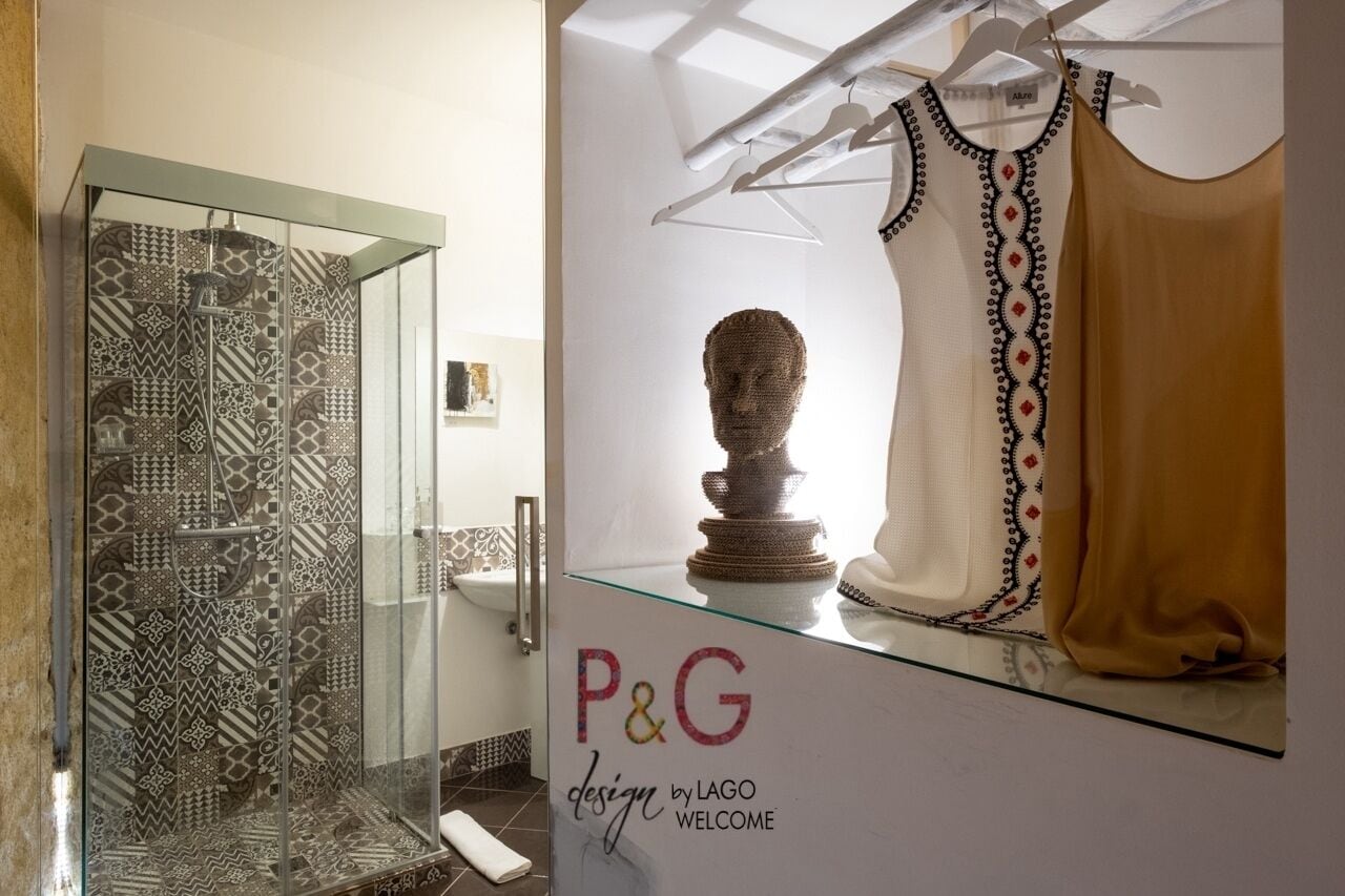 Doppia Luxury (Roccia) | Bagno | Doccia, vasca da bagno a immersione totale, soffione a pioggia