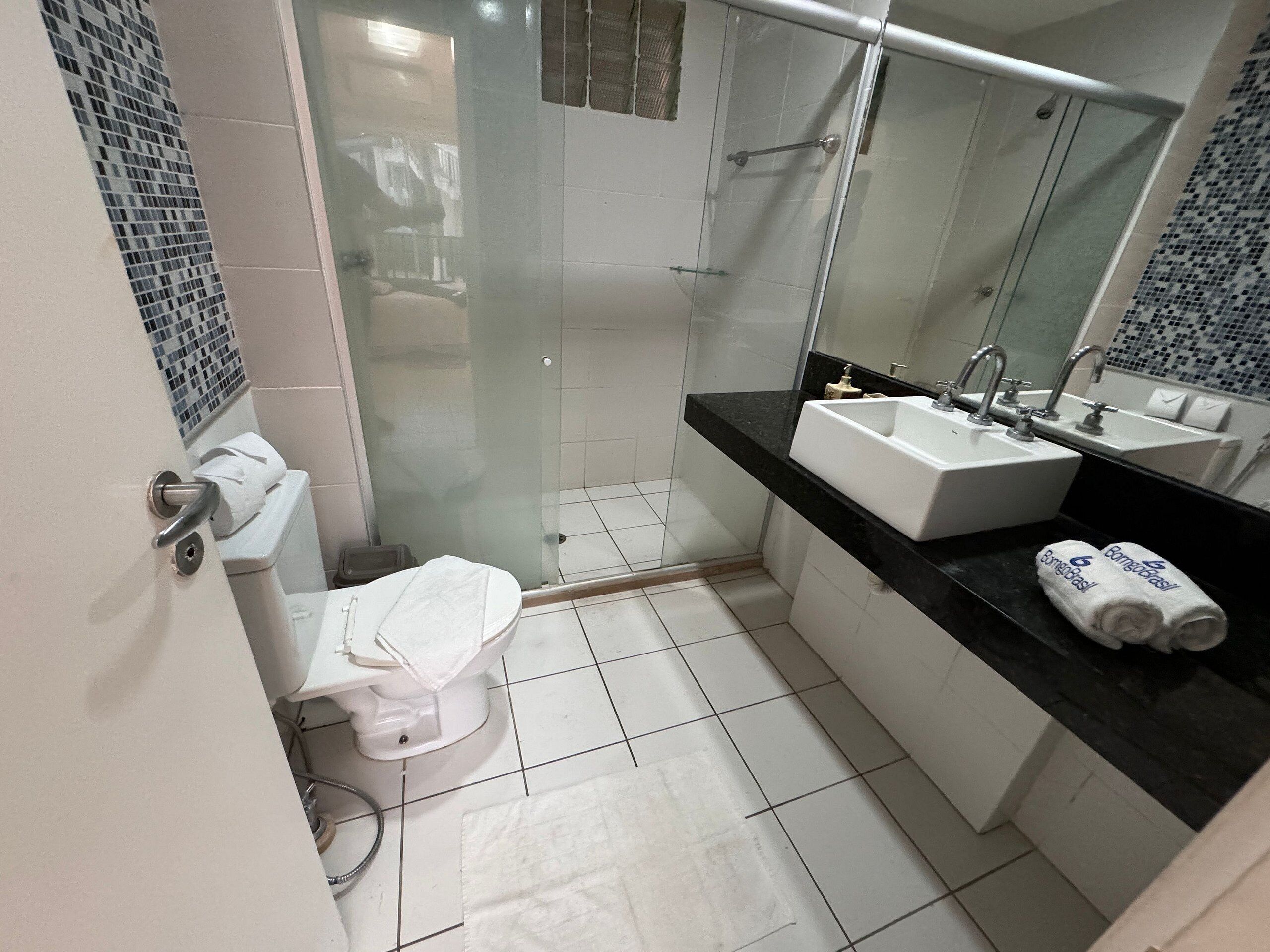apartment | bathroom | shower, free toiletries, towels