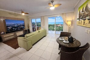Living room - Beach Living, Frente mar, 400m do B Park (Aquiraz)