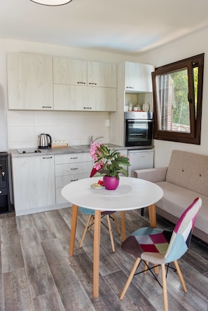 Private kitchen - Sunset Holiday Home (Kotor)