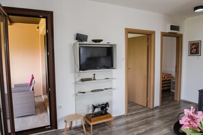 Living area - Sunset Holiday Home (Kotor)