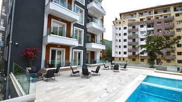 Seasonal outdoor pool