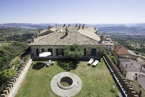 Property grounds - Castello Di Caccuri Suites (Caccuri)