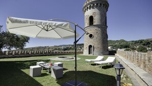 Property grounds - Castello Di Caccuri Suites (Caccuri)