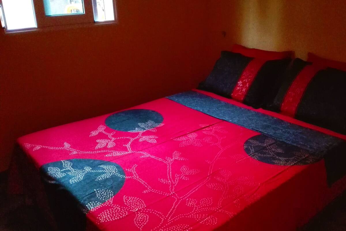 Apartment, 1 Bedroom, Terrace (5) | Meja, seterika/papan seterika, Wi-fi percuma, cadar katil
