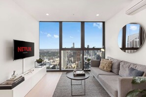 TV, Netflix, streaming services