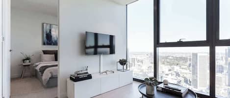 1 Schlafzimmer, laptopgeeigneter Arbeitsplatz, Bügeleisen/Bügelbrett