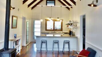 Design-Ferienhaus, 3 Schlafzimmer, Küche, Gartenblick | Eigene Küche | Kühlschrank, Mikrowelle, Ofen, Herdplatte