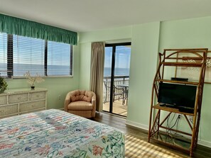 3 bedrooms, WiFi - Shoreham Towers Oceanfront Resort (North Myrtle Beach)
