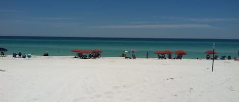 Beach nearby, sun-loungers, beach towels