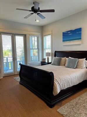 5 camere, una scrivania, ferro/asse da stiro, Wi-Fi gratuito