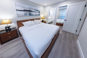 2 bedrooms, iron/ironing board, Internet, bed sheets