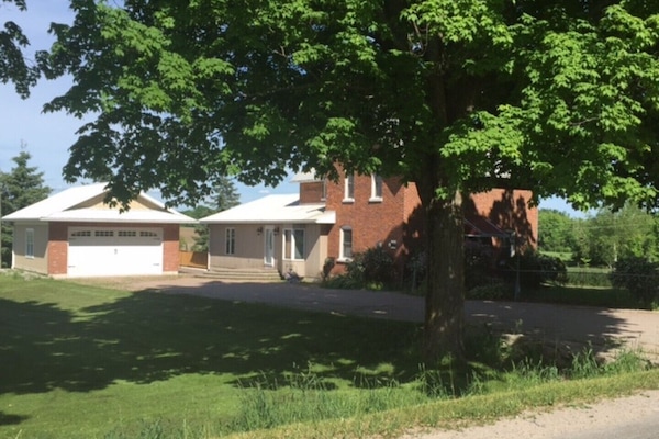 A perfect country getaway to relax or have  time with friends and family.