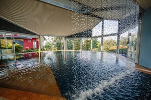 Indoor pool, a heated pool - Exclusive Mt Hay Retreat, Berry (Berry)
