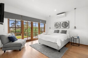 3 bedrooms, iron/ironing board, free WiFi