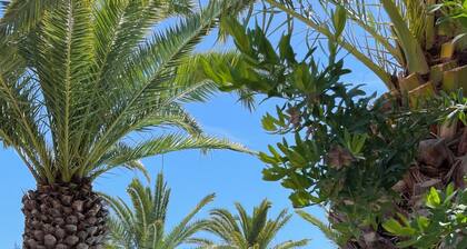 DeepBlue (2camere 4 pax) at Villa Caseselinuntine