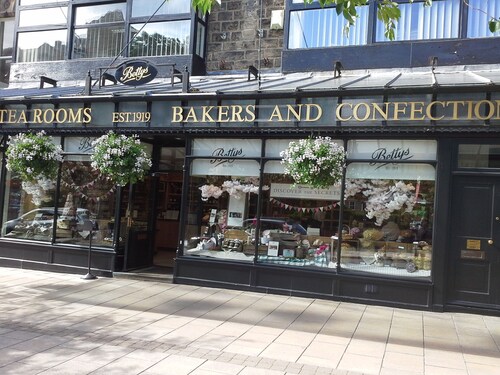 Character Cottage in Haworth. Come and Enjoy Yorkshire...Yours To Discover!