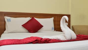 Premium bedding, minibar, desk, iron/ironing board