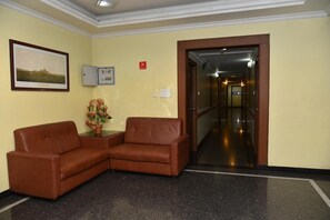 Lobby - Hotel Sonas (Tiruchirappalli)
