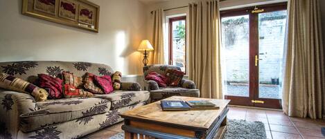 Télévision, jeux vidéo, lecteur de DVD, livres