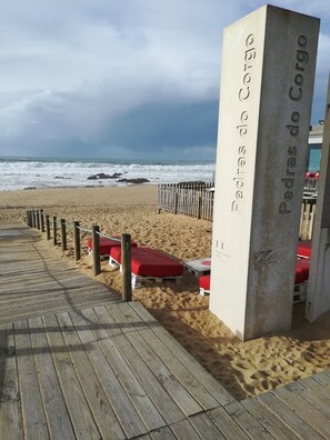 Beach nearby, beach towels