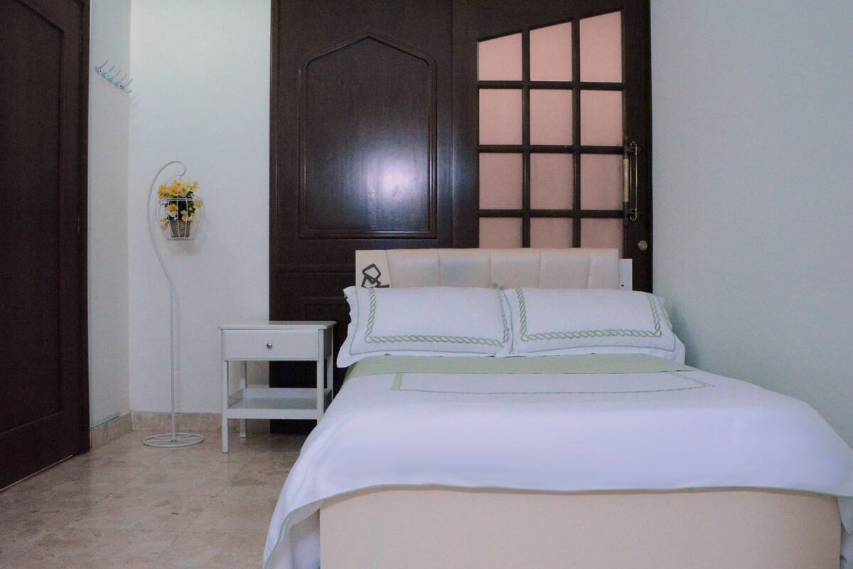 Chambre Simple Standard, salle de bains privée | Rideaux occultants, Wi-Fi gratuit