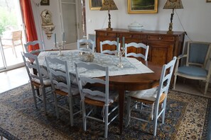 Dining - CIRCUIT DU CASTELLET Villa rental with heated pool, 7km from the beach (Le Castellet)