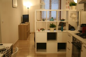 Fridge, microwave, oven, stovetop - Casa Palladio, in the heart of the historic center (Vicenza)