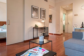 Interior - Paseo de Gracia Suite Apartment in City Center (Barcelona)