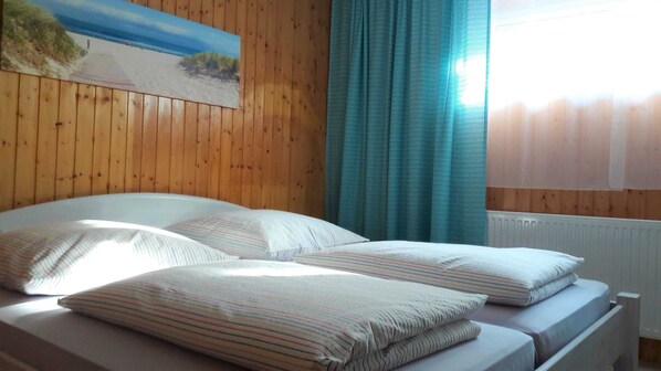 2 chambres, fer et planche à repasser, Wi-Fi, literie fournie