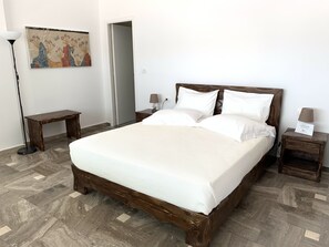 Superior Studio Suite | In-room safe, desk, laptop workspace, blackout drapes - The Cliff Reflections - Adults Only (Santorini)