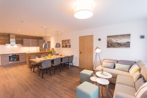 Dining - SR, Top 5 - Ap. 86m² mit 2 SZ, Terrasse 37 m² (Zell am See)