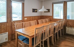 Dining - Gorgeous home in Köpingsvik with sauna (Köpingsvik)
