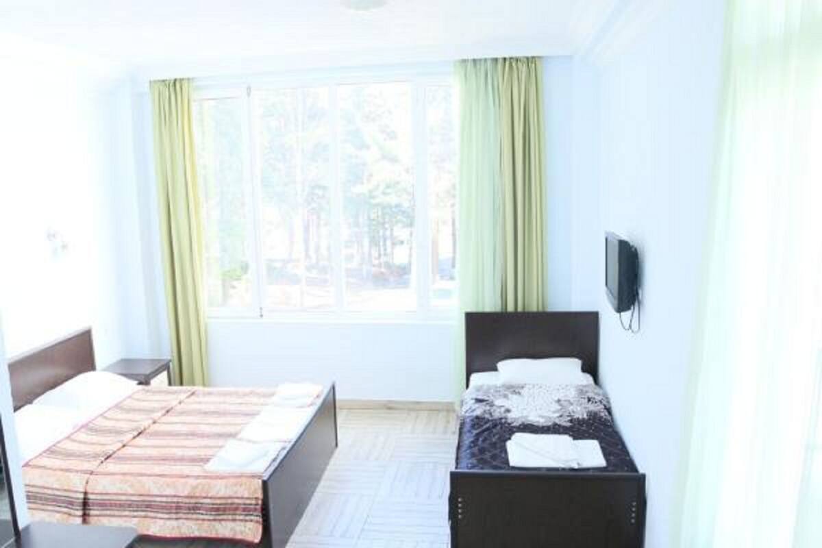 Premium bedding, desk, iron/ironing board, rollaway beds