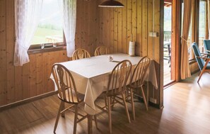 Dining - Stunning home in Olden with kitchen (Olden)