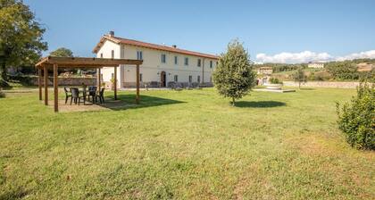 5 bedroom amazing home in Paganico GR