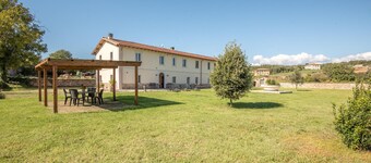 5 bedroom amazing home in Paganico GR