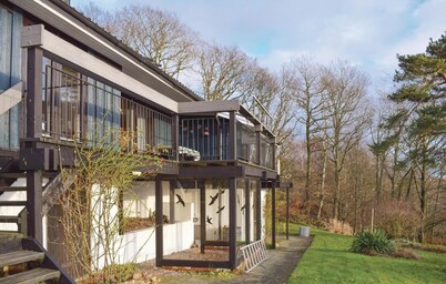 Awesome home in Haverdal with WiFi