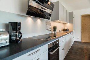 冰箱、烤箱、炉灶、洗碗机