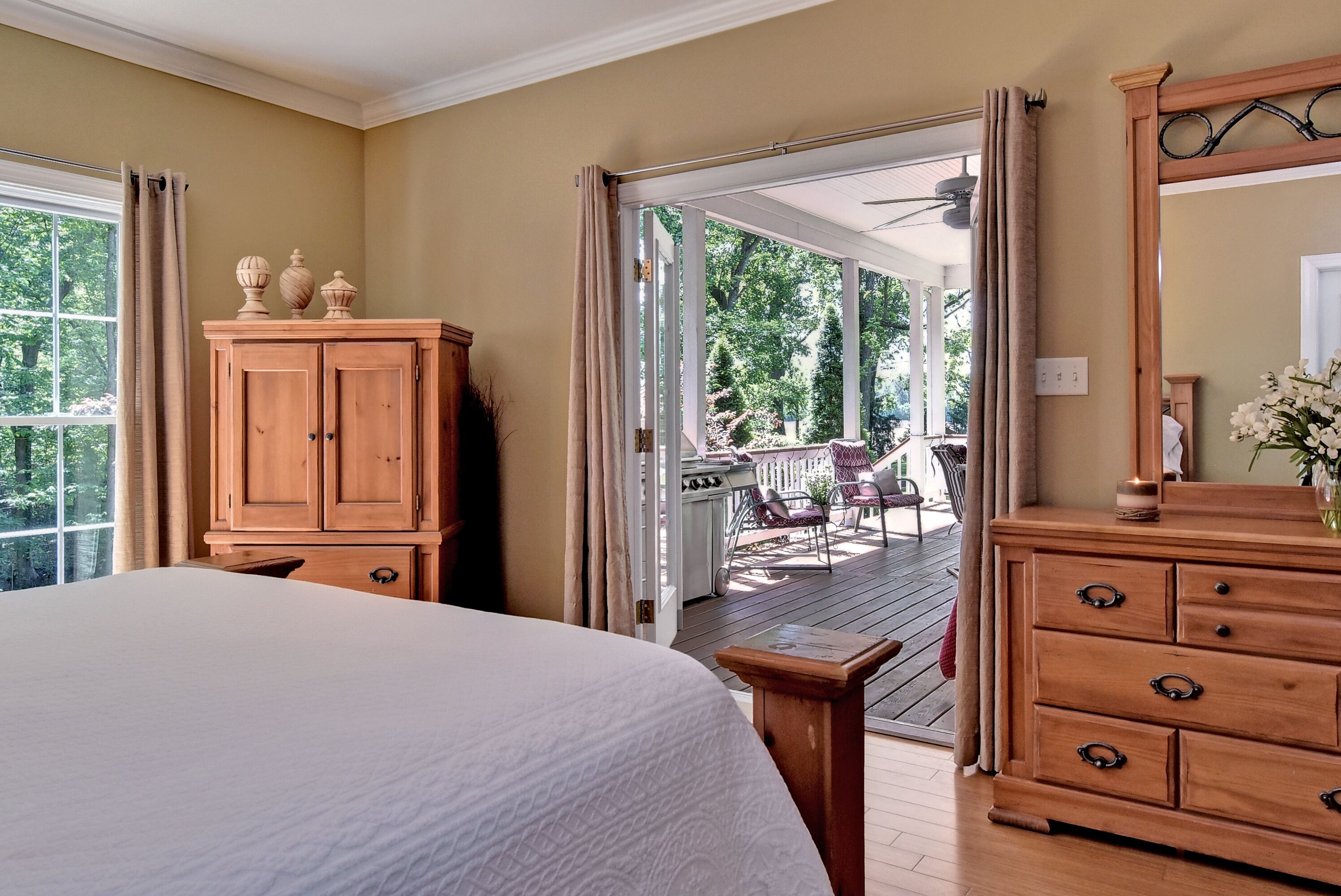 4 soverom, skrivebord, strykejern/-brett og wi-fi (inkludert)