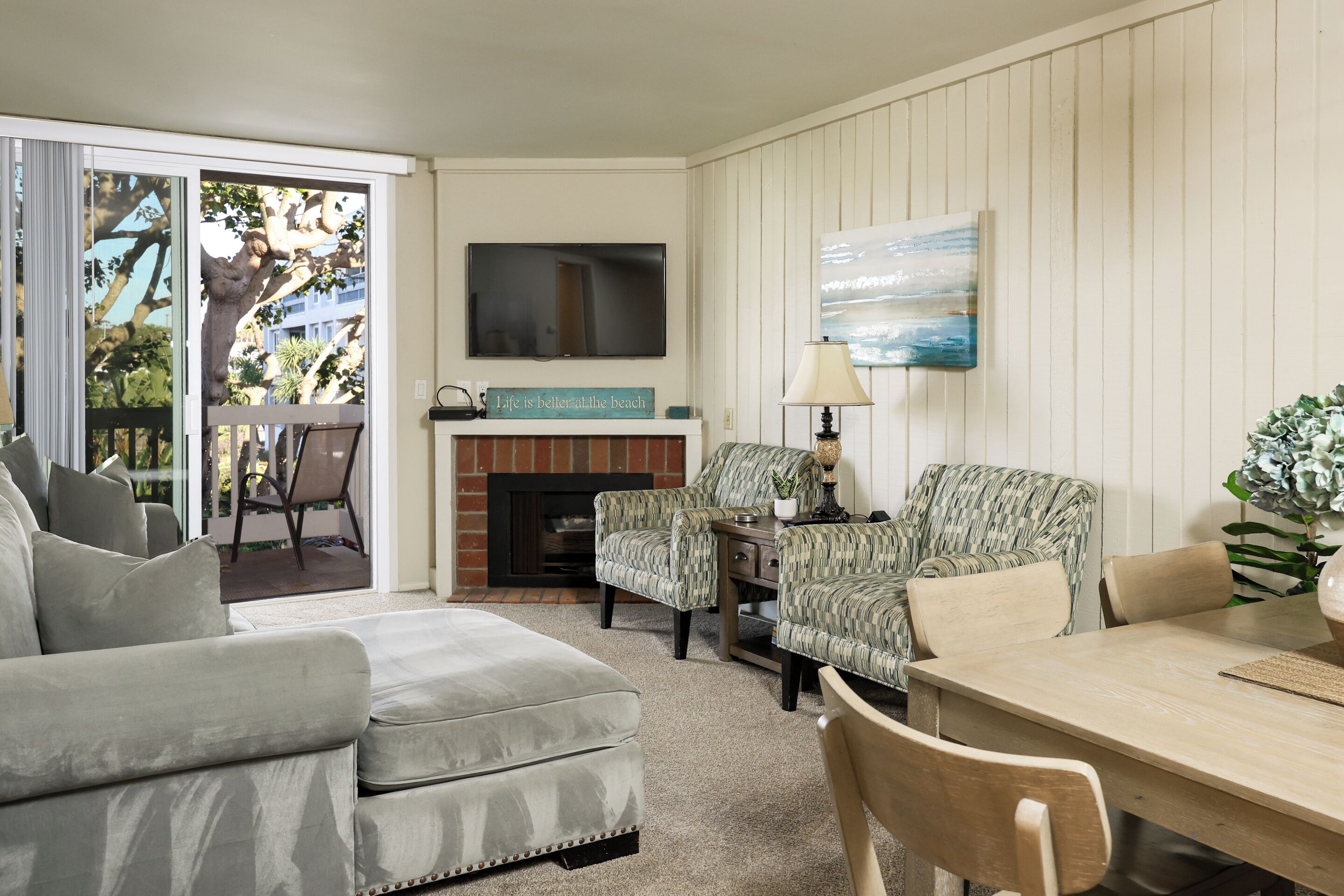 Panoramic Ocean View Penthouse Primary Br W/3 Balconies! 1,124 Sq Ft - Oceanside, Californie