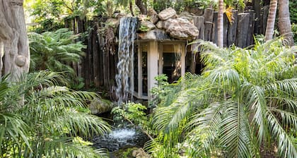 Panoramic Ocean View Penthouse Primary BR w/3 Balconies! 1,124 Sq Ft