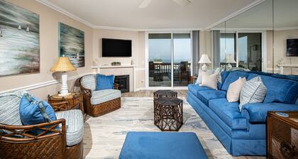 West-facing Panoramic Ocean-View Single Story at North Coast Village!